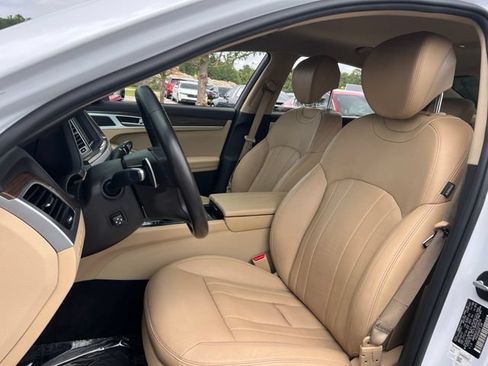 Used 2018 Genesis G80 3.8 RWD image 12