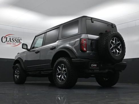 Used 2024 Ford Bronco Badlands image 31