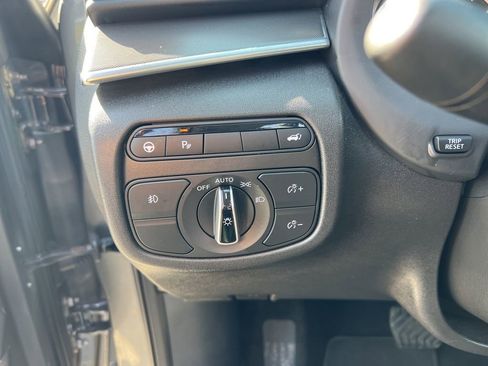 Used 2022 INFINITI QX50 Luxe image 30