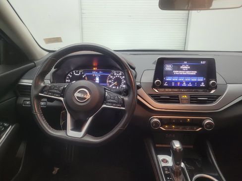 Used 2025 Nissan Altima 2.5 SR FWD image 22