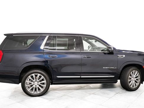 Used 2023 GMC Yukon Denali AWD/4WD image 7