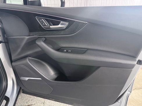Used 2019 Audi Q7 3.0T Prestige image 30
