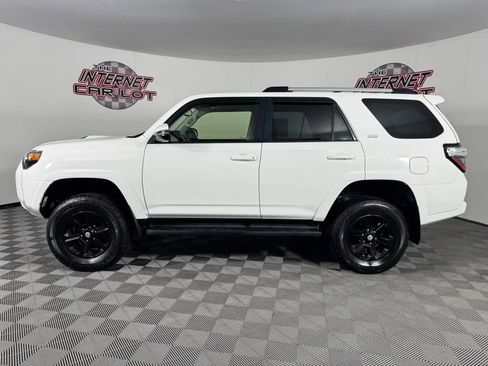 Used 2019 Toyota 4Runner SR5 Premium image 4
