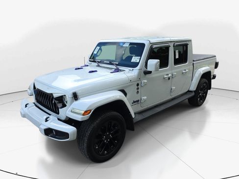 Used 2022 Jeep Gladiator Overland AWD/4WD image 8