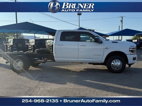 New 2026 RAM 3500 Big Horn w/ Laramie Trim Package AWD/4WD image 4