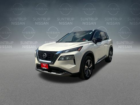 Used 2023 Nissan Rogue SL AWD/4WD image 32
