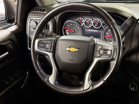 Used 2022 Chevrolet Silverado 1500 LT w/ Z71 Off-Road Package image 15