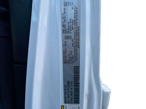 Used 2023 Jeep Gladiator Overland image 44