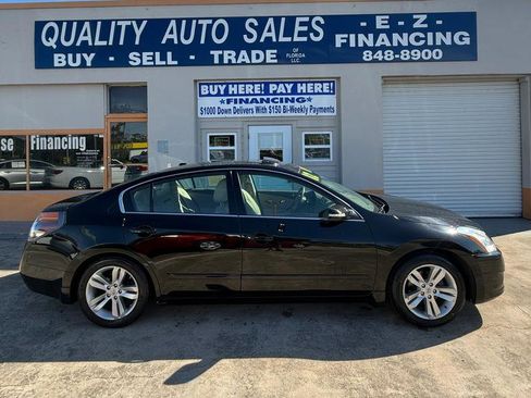 Used 2012 Nissan Altima 3.5 SR w/ Sport Pkg image 3