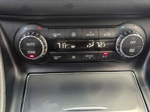 Used 2018 Mercedes-Benz CLA 250 4MATIC image 37