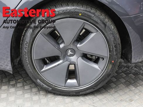 Used 2023 Tesla Model 3 Standard Range image 8