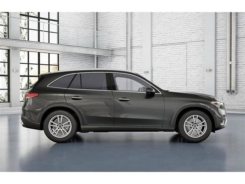 New 2026 Mercedes-Benz GLC 300 4MATIC image 2