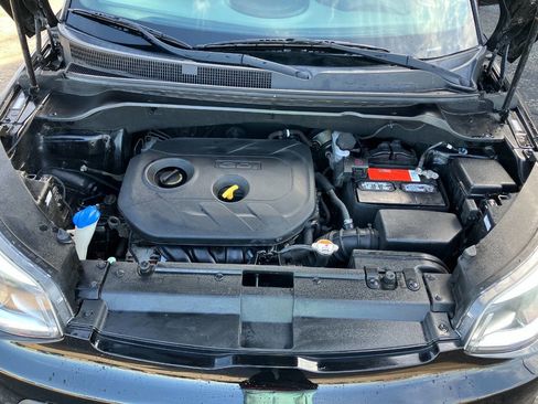 Used 2015 Kia Soul + image 22