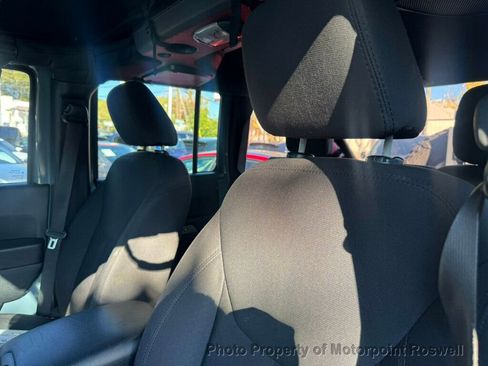 Used 2015 Jeep Wrangler Unlimited Sport w/ Quick Order Package 24S image 9