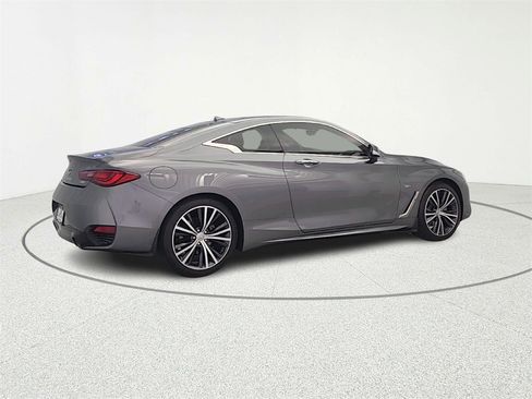 Used 2019 INFINITI Q60 3.0t Luxe w/ Essential Package image 8