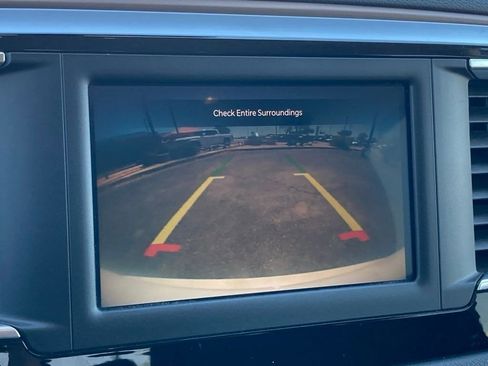 Used 2023 Chrysler Voyager LX image 19