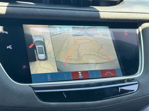 Used 2018 Cadillac XT5 Platinum w/ Driver Assist Package AWD/4WD image 30