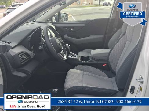 Used 2025 Subaru Outback Premium AWD/4WD image 19