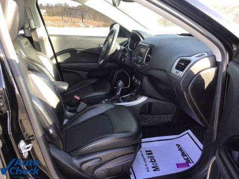 Used 2018 Jeep Compass Latitude w/ Cold Weather Group image 21