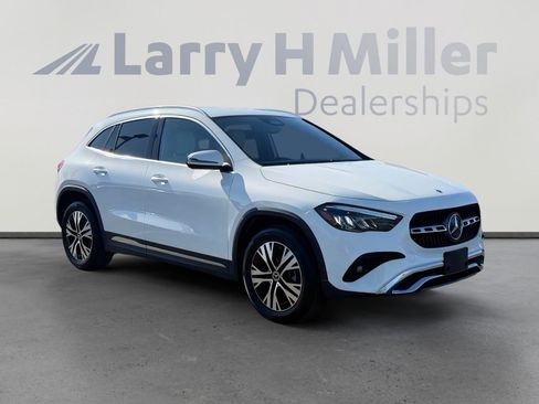 Used 2025 Mercedes-Benz GLA 250 4MATIC image 8