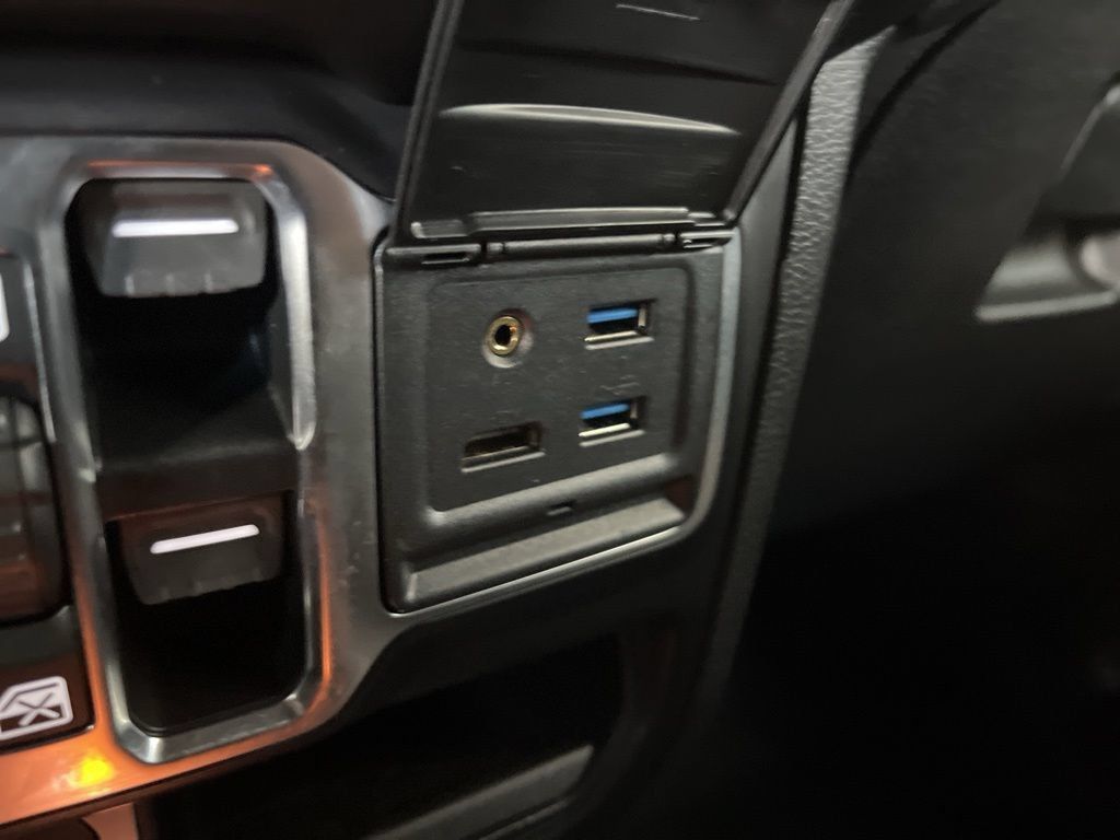 Used 2020 Jeep Gladiator Rubicon AWD/4WD image 45