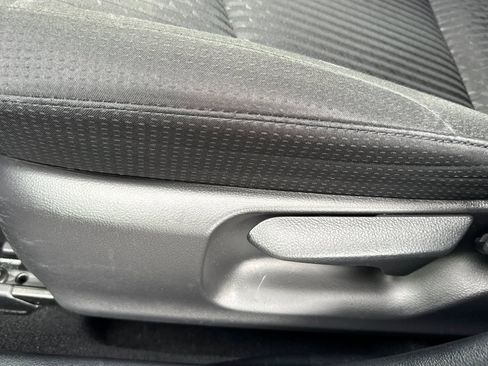 Used 2017 Toyota Prius Three image 14