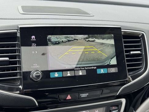 Used 2020 Honda Pilot Touring image 28