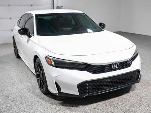 Used 2025 Honda Civic Sport image 5