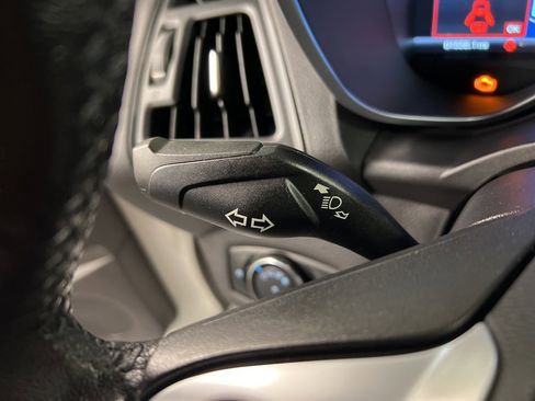 Used 2015 Ford C-MAX Energi SEL w/ Equipment Group 302A image 20