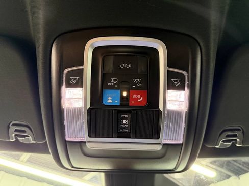 Used 2025 RAM 1500 RHO AWD/4WD image 23