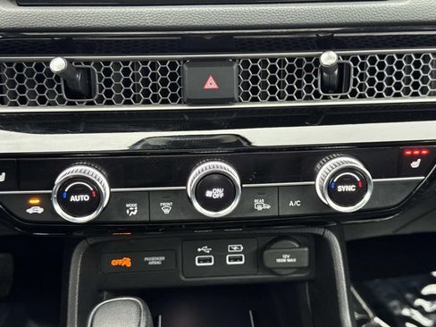 Used 2024 Honda Civic Touring image 7