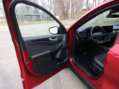 New 2026 Ford Escape ST-Line w/ Tech Pack #1 image 12