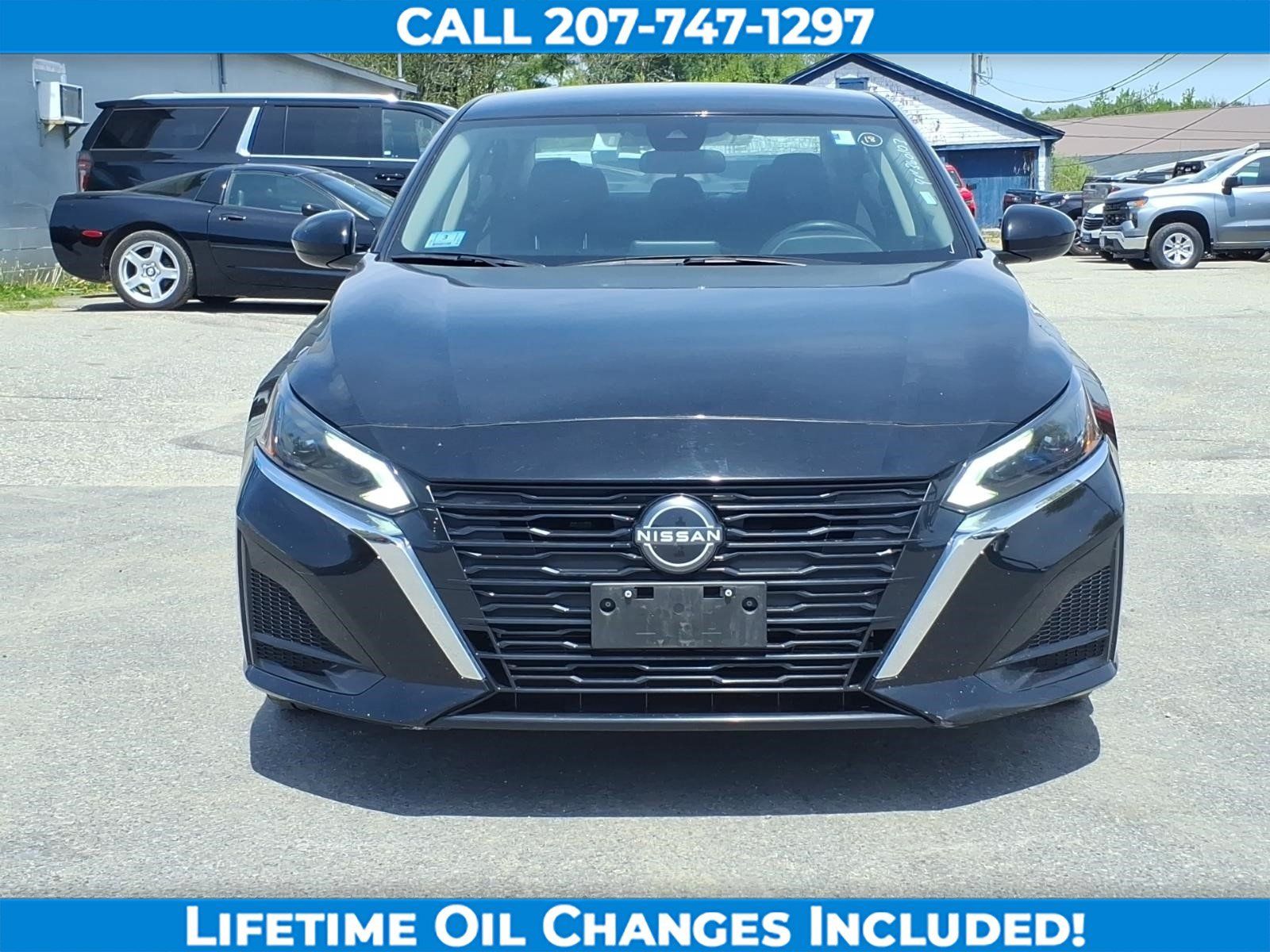 Used 2023 Nissan Altima 2.5 SV FWD image 2
