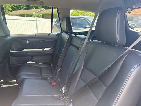 Used 2018 Honda Pilot Touring image 15