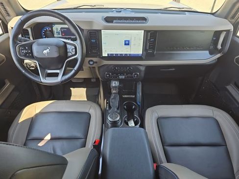 Certified 2023 Ford Bronco Wildtrak AWD/4WD image 38