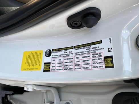 Used 2025 Toyota RAV4 XLE w/ Convenience Package FWD image 35