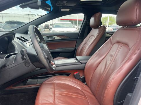 Used 2017 Lincoln MKZ Reserve w/ Luxury Package FWD image 2