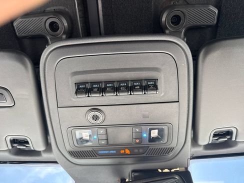 Used 2022 Ford Bronco Wildtrak AWD/4WD image 28