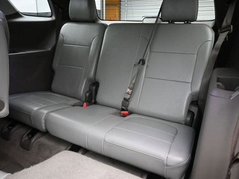 Used 2019 Chevrolet Traverse LT w/ LT Premium Package AWD/4WD image 38