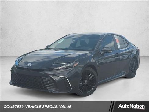 New 2026 Toyota Camry SE image 1