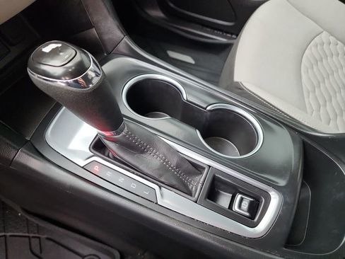 Used 2021 Chevrolet Equinox LT image 28