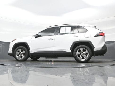 Used 2024 Toyota RAV4 XLE w/ Convenience Package AWD/4WD image 30