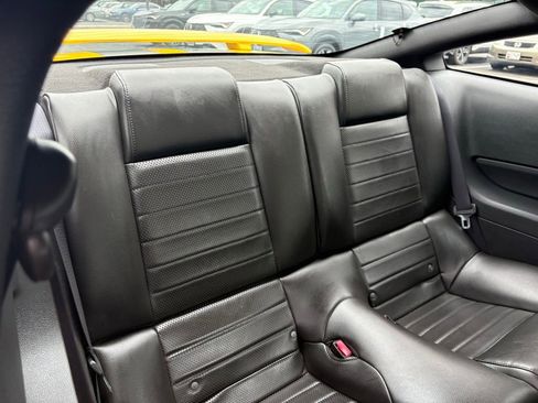 Used 2006 Ford Mustang GT RWD image 22