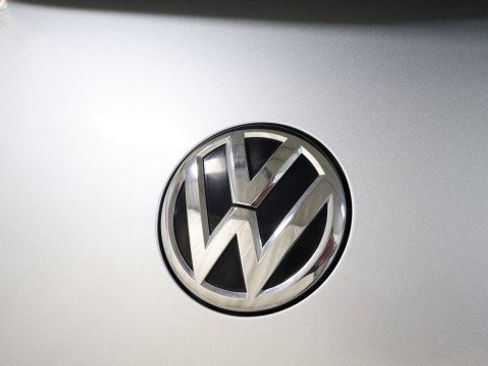 Used 2013 Volkswagen Beetle 2.5 image 20