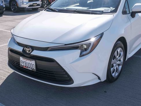 Certified 2026 Toyota Corolla LE w/ Carpet Mat Package (TMS) FWD image 11