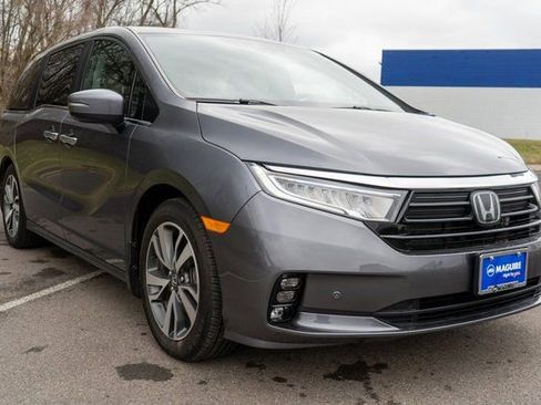 Used 2024 Honda Odyssey Touring image 4