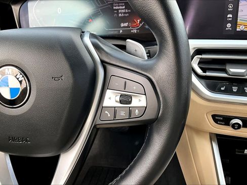 Used 2022 BMW 330i Sedan w/ Driving Assistance Package image 25