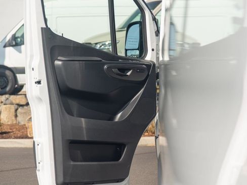 Used 2024 Mercedes-Benz Sprinter 144 Cargo image 22