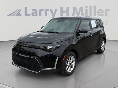 Used 2025 Kia Soul LX w/ LX Technology Package