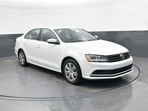 Used 2017 Volkswagen Jetta S image 1